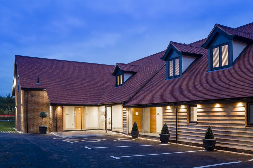The Chequers Inn Beaconsfield Exteriér fotografie